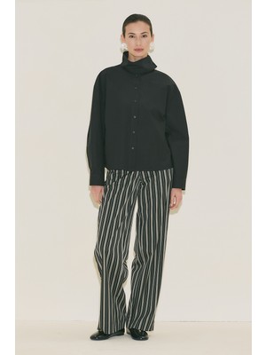 Manuka Yüksek Yakalı Kısa Gömlek Siyah