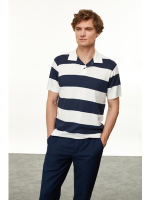 Polo Yaka Çizgili T-Shırt