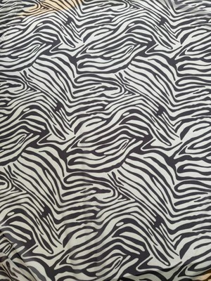 Kumaş Baskı Dünyası Zebra Desenli Tül Kumaş %100 Polyester Likralı Tül Kumaş Elbise , Etek, Bluz , Gömlek , Pareo