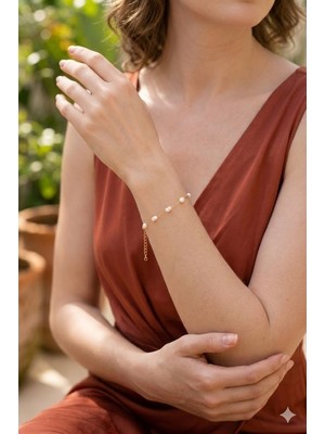 Lia Charm Kadın Gold Zincirli Inci Bileklik - Minimalist Inci Boncuk Tasarım