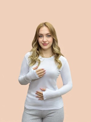 Levamor Kadın Bisiklet Yaka Parmak Geçmeli Detaylı Likralı Pamuklu Body