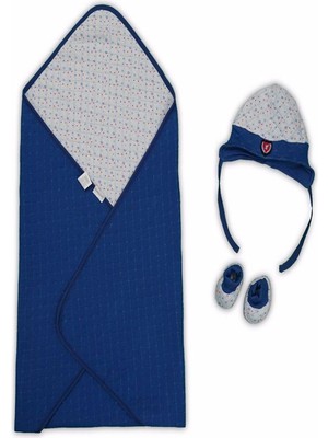 Akıllı Durak Yenidoğan Baskılı Double Face Şapka ve Patikli 3lü Bebek Battaniye Takımı