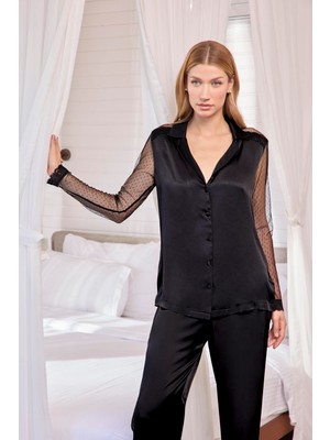 Pileli Store Dantelli ve Tüllü Uzun Kollu Önü Düğmeli Saten Pijama Takımı