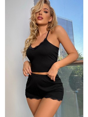 Pileli Store Kadın Siyah Alt ve Üst Dantel Detaylı Şortlu Gecelik Takımı