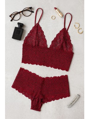 Pileli Store Kadın Bordo Dantel Bralet Şort Takımı – Asil ve Sofistike Iç Giyim