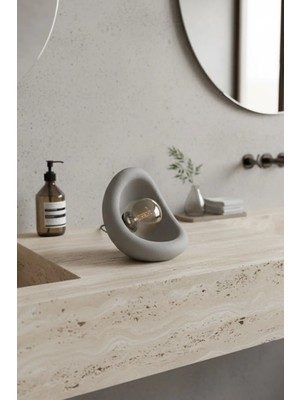 Beta Moda Hub Modern Beton Dokulu Abajur | Organik Oval Gece Lambası (Masaüstü Komodin Lambası) 25 cm