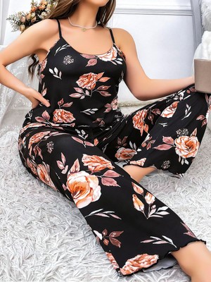 Pileli Store Büyük Beden Siyah Üstüne Çiçek Desenli Ince Askılı 2'li Pijama Takımı