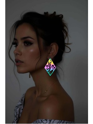 Pileli Store Rainbow Reflektörlü Geometrik Küpe, Tarz Lazer Kesim Küpe - APBJ009