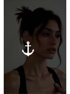 Pileli Store Beyaz Reflektörlü Çapa Küpe, Şık Lazer Kesim Küpe - APBJ020