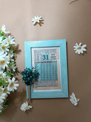 Takvimistan Orjinal Takvim Yaprağı Çerçeveli Hediye Paketli