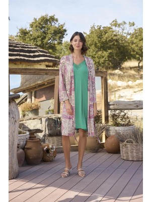 Çamaşır Kenti  Etnik Deseni ve Dantelli Sabahlık Takımı