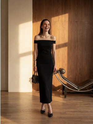 Lizay Sırt Dekolteli Poliviskon Elbise