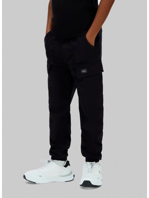 Calvin Klein Lastikli Bel Lastikli Paça Siyah Erkek Çocuk Kargo Pantolon IB0IB02603BEH