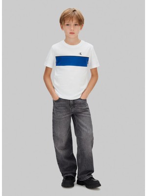 Calvin Klein Desenli Beyaz Erkek Çocuk T-Shirt IB0IB02609YAF
