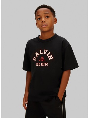 Calvin Klein Baskılı Siyah Erkek Çocuk T-Shirt IB0IB02637BEH