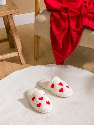 Lc Waikiki Yeni Sezon Kalp Nakışlı Pelüş Kadın Ev Terliği