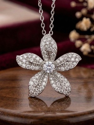 Meneva Aksesuar Işıltılı Çiçek Tasarım Zirkon Taşlı Gümüş Silver Renk Çelik Kolye