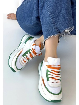 Butik Aleh Beyaz Cilt Yeşil Detaylı Çift Bağcıklı Spor Ayakkabı