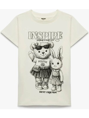 Koton  Ayıcık ve Tavşancık Baskılı Ekru Kız Çocuk T-Shirt 6SKG10338AK