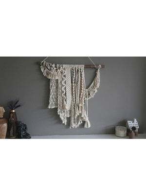 Miamantra Asimetrik Detaylı Makrome Duvar Dekoru (80 cm)