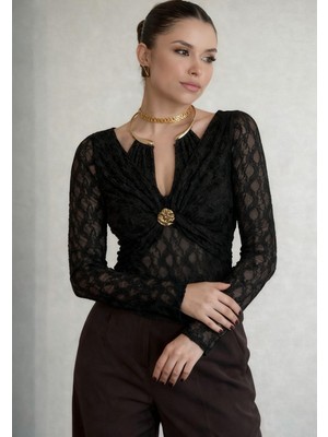 Rengastyle Kadın Damla Yaka Gold Detay Dantel Tasarım Bluz