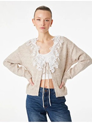 Koton Uzun Kollu V Yaka Önden Bağlamalı Dantel Detaylı Triko Hırka