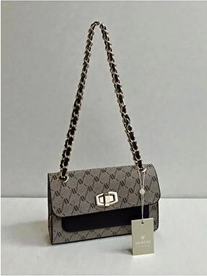 Armine 426 Zincir Detaylı Kapaklı Çapraz Çanta Kadın 426