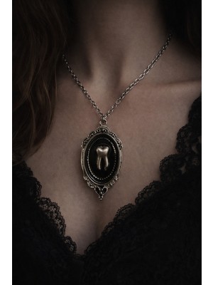 Herşey Nota Diş Hekimi Diş Figürlü Siyah Vintage Tasarım Kolye – Metal Zincirli Unisex Kolye