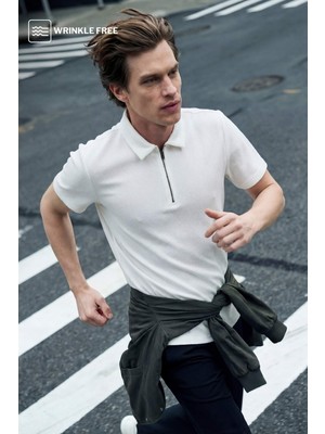 DeFacto Kırışmaz Fermuarlı Polo Yaka Tişört B7355AX26SP