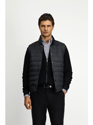 Kiğılı Düğmeli Kapitone Spor Yelek