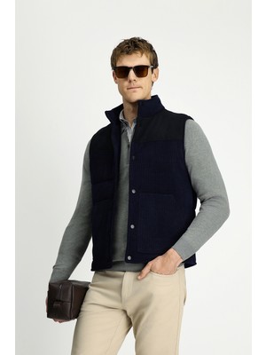 Kiğılı Dik Yaka Çıtçıtlı Kadife Spor Yelek