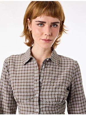 Koton Slim Fit Uzun Kollu Ekoseli Crop Gömlek Günlük Stil Dokuma Kumaş Özelliği ile Şık