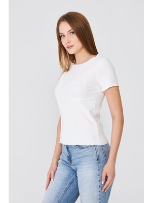 Sortie Collection Kadın Korset Görünümlü Dikiş Detaylı Fitilli Tshirt Beyaz