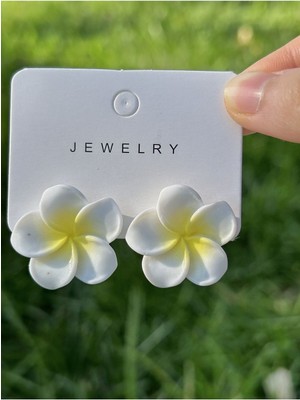 C&On Design ⭐ Lotus Çiçeği Küpe - Işıltılı ve Zarif Tasarım, Kadın Aksesuarı---Beyaz