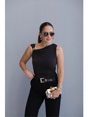 Purple By Banu Kahverengi Düşük Omuz Tokalı Bluz