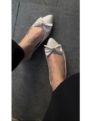 Akça Shoes Krem Önü Fiyonklu Babet Sandalet