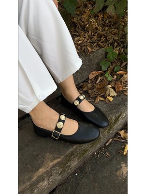 Akça Shoes Siyah Tokalı Babet