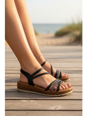 Enoch Kadın Çoklu Çapraz Bantlı Kristal Taşlı Konforlu Sandalet