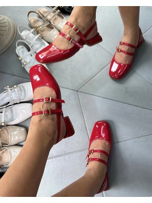 Akça Shoes Kırmızı Rugan Babet Sandalet