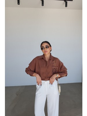 Özge Özgenç Cep Kısmı Nakışlı Oversize Gömlek
