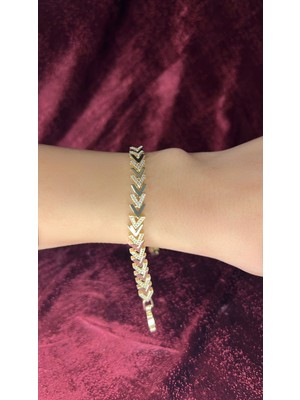 Gold Kaplama V Desenli Taşlı Çelik Bileklik