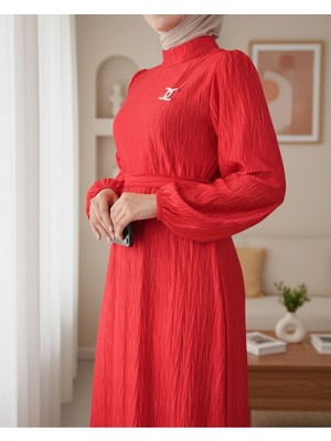 Modamorfo Kemerli Pliseli Saten Elbise   -Kırmızı