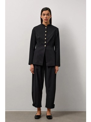 Molene Siyah Gold Düğme Detaylı Belden Oturmalı Klasik Ceket
