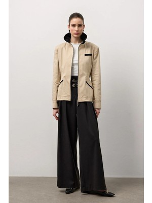 Molene Bej Siyah Garni Detaylı Ceket