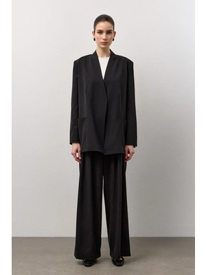 Molene Siyah Kemerli Ceket