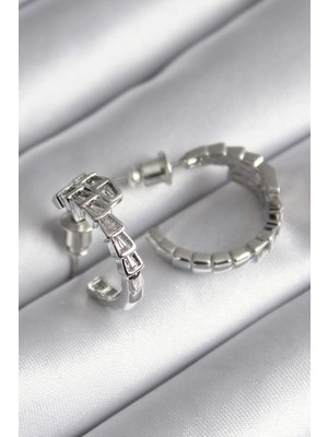 Bazarhane Pirinç Gümüş Renk Zirkon Taşlı Yılan Model Kadın Küpe