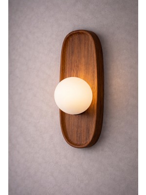 Modern Ahşap Duvar Apliği Opal Cam Küre – Dekoratif LED Aplik 30 cm