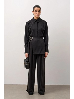 Molene Siyah Çıkarılabilir Kapak Detaylı Yüksek Bel Pantolon