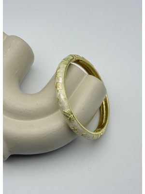 Biju Yılmaz Vip Gold Çiçek Beyaz Mineli Kelepçe - 26KLP35