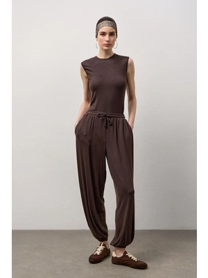 Molene Kahverengi Paçası Lastikli Basic Dökümlü Pantolon